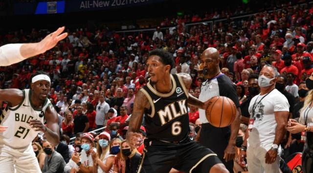 1625125660302048812.jpg 1年命运反转!路威曾看不上老鹰 如今成冲冠X因素